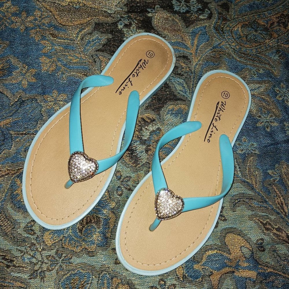 White Line Hearted Flipflops Sz 10